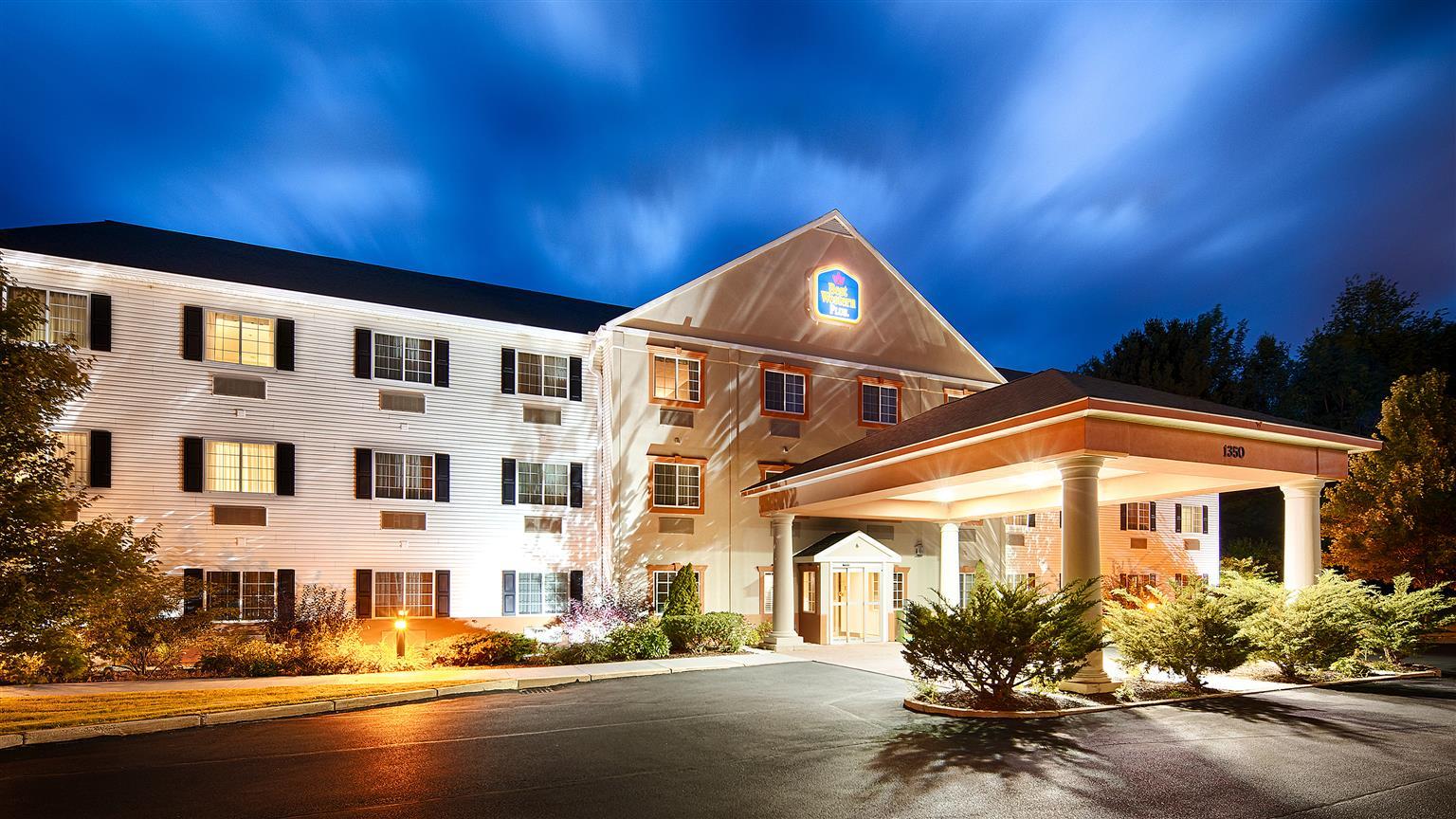 Best Western Plus Berkshire Hills Inn & Suites Pittsfield Exterior photo
