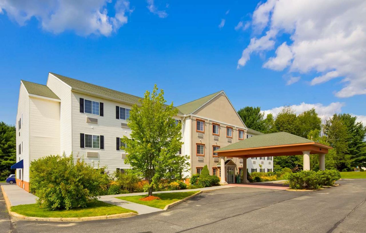 Best Western Plus Berkshire Hills Inn & Suites Pittsfield Exterior photo
