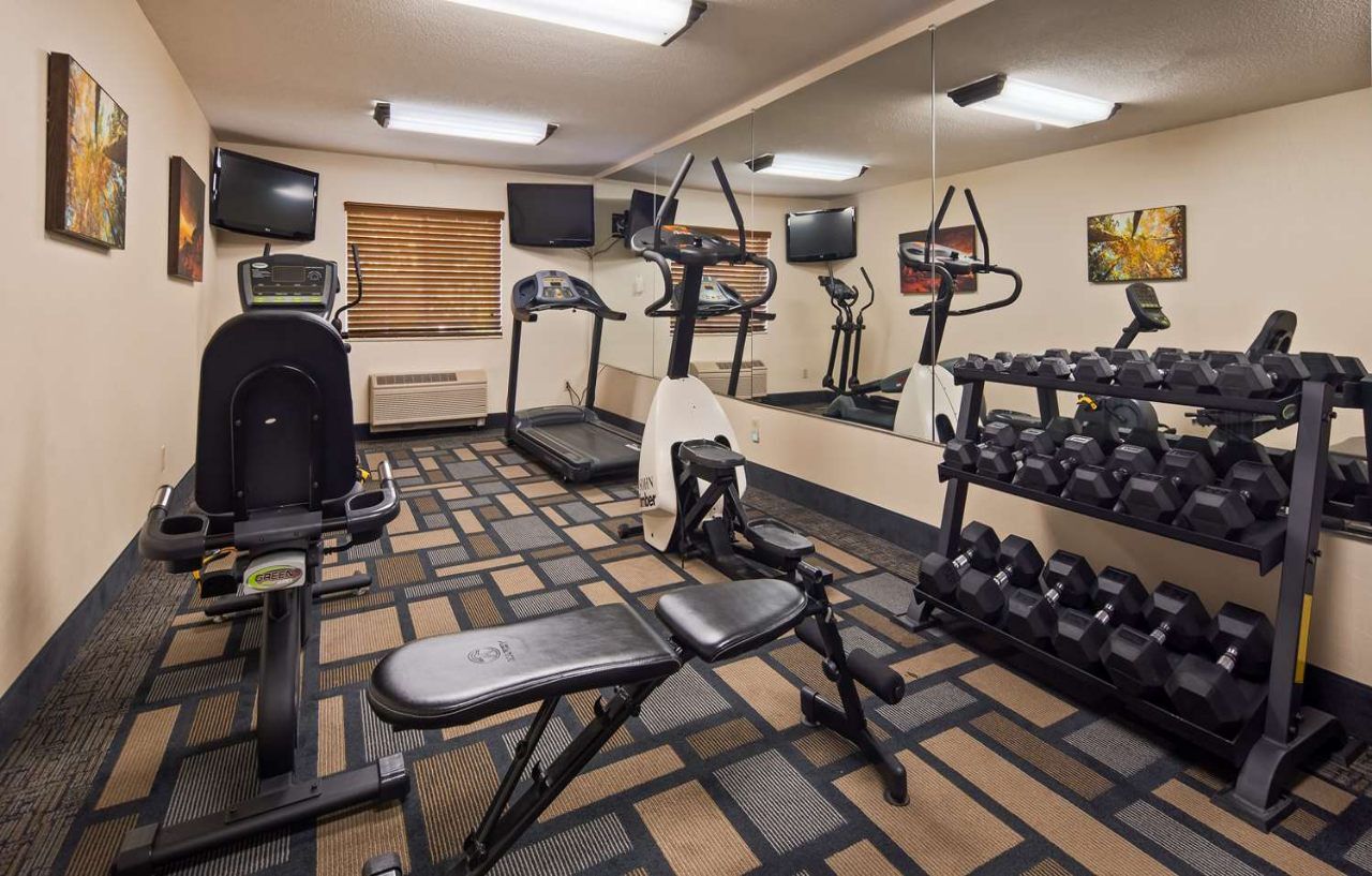 Best Western Plus Berkshire Hills Inn & Suites Pittsfield Exterior photo